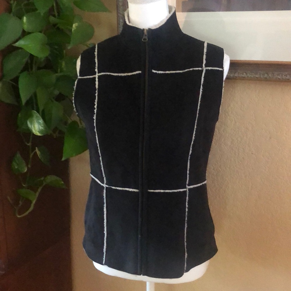 POWWOW Black Faux Pas Vest